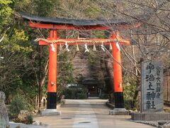 　宇治神社の奥にある宇治上神社へ。世界遺産だ。祭神は菟道稚郎子、応神天皇、仁徳天皇