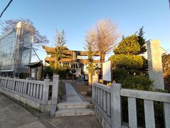 年越しと新年を迎える準備がなされた洲崎神社を参詣。
今年は金沢区には大災なくひとまず安堵。