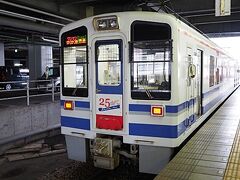 ここから北越急行に乗り換えます。
この路線はJR東日本パスが使えます。
ありがたい！
