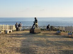 続いて、八幡さん公園。

灯台からの道に並んでいたのは、老舗と思われる複数の真珠店。
営業してない店もあり、今は訪れる人が少ないのかな。