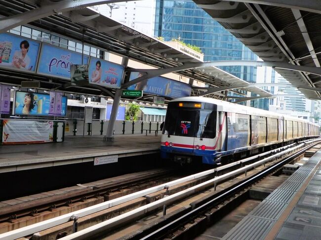 土曜日ですがＢＴＳの車内は混雑していました。
