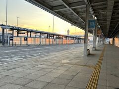 関空第2ターミナルからの朝焼け
大阪はいい天気です