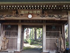 　小国町太郎丸地区にある「真福寺」(  https://www.city.nagaoka.niigata.jp/kankou/rekishi/shiseki/o-niouzon.html    )を訪ね参拝。とても見晴らしの良い高台にありました。
