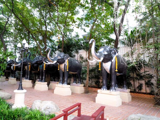 小象達もいます。