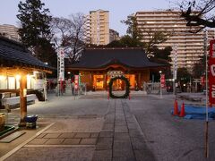 旧中山道のそばにある小汐井神社。こちらでは茅の輪くぐりの準備がされてました。普通は夏なんですがね？