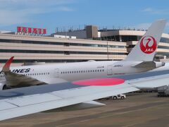 JAL555便a　羽田⇒旭川     32/    6