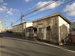 大川駅駅舎。

海芝浦駅同様、大川駅周辺も工場ばかりだが改札口は出れる。