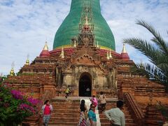 次に、ダマヤッズィカ・パゴダとその周辺の寺院・パゴダ、ピャティジ パヤー 、眺望の丘などを巡る。