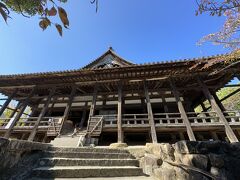 広島県廿日市市宮島町『千畳閣（せんじょうかく）
豊国神社（ほうこくじんじゃ）』の写真。

1587年に建てられた『豊国神社』は国重要文化財に指定されています。
豊臣秀吉と関連があり、俗に『千畳閣』と呼ばれています。