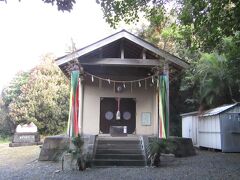 小笠原神社。
