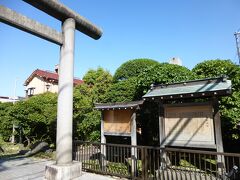 福神橋から小村井駅方面へ行く途中に小村井香取神社があります。