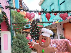 アメリカンビレッジはまだクリスマスの装飾が残ってました。