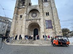 15:30
カテドラル(リスボン大聖堂)に来ました。