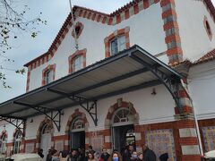 列車に揺られること約1時間、シントラ駅に到着。