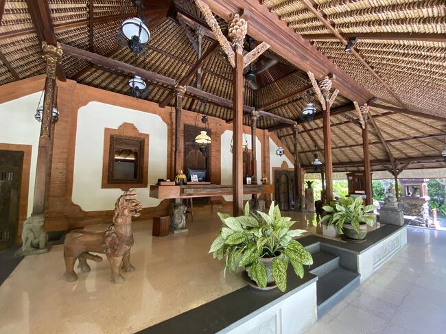 フロント　左側