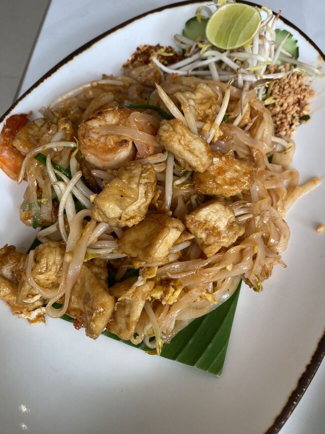 パッタイとソムタムとｗ