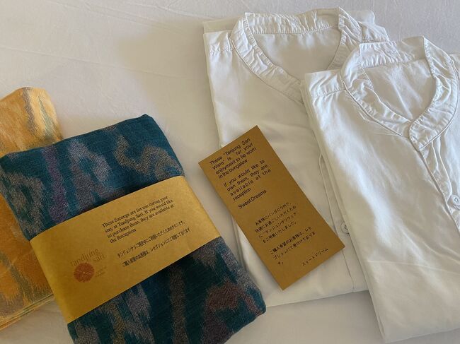 PJと　滞在中にサロンに使ったり　日焼けしないようにかぶったり　いろいろと使ってる　オレンジとダークグリーン