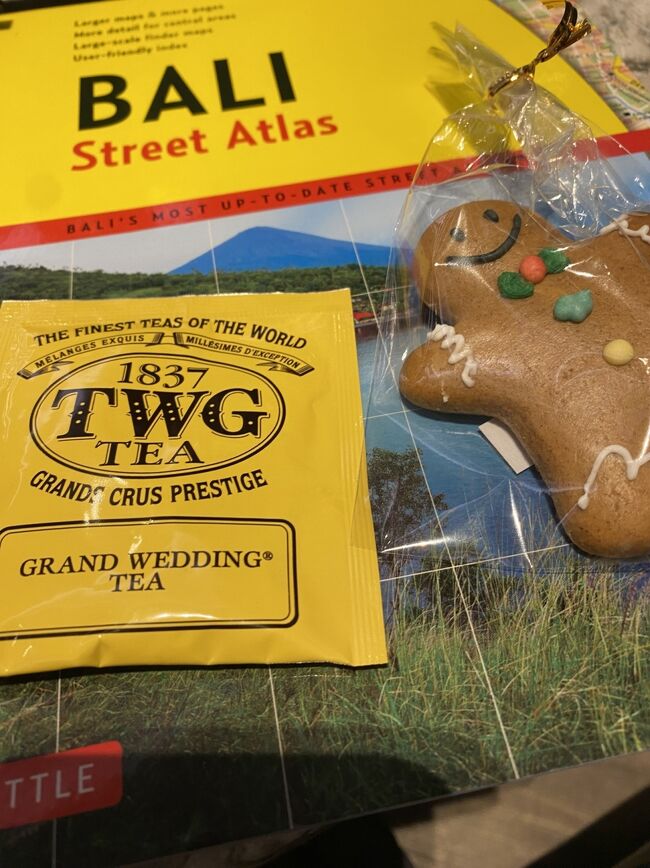 クリスマスを５日も過ぎてるけど年内はそういう事なのかしら、、<br />彼らは旧暦でお正月をお祝いするから時間的猶予があるのかもね<br />