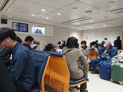 新幹線の待合所も、満員。


無事に帰宅と相成りました。
まぁ、予定のミッションは、クリアできたので、満足です。
２日間とも、暖かく、快晴で、幸せでした。