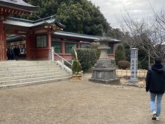 隣の神社