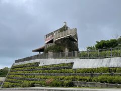 7、8分でバンナ公園の展望台到着。この辺りはバンナ岳の標高230メートルだそう。
早速展望台に登ります！