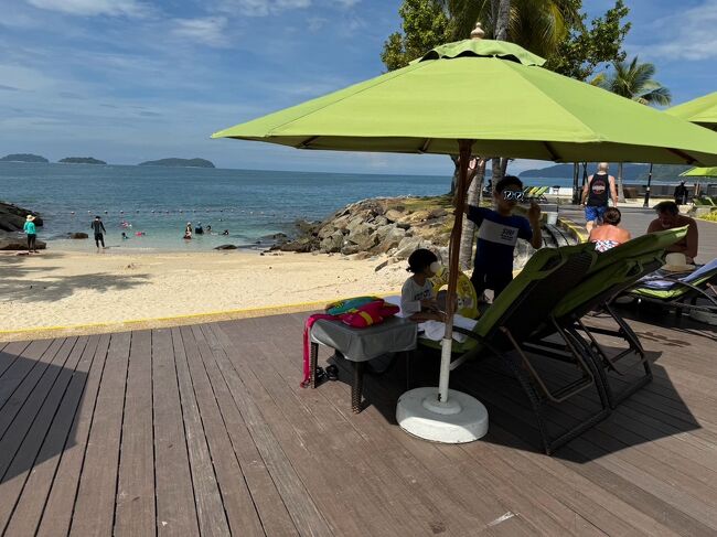 夕方まで予定もないので昼寝もしよっと！<br /><br />こんなに天気いいのに午後から雨予報なんです涙