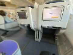 今回は、ANAで羽田ー宮古島へ。
プレミアムクラスに初搭乗です。

機材は、787-8（78M）。
国際線仕様の為、機内wifiが使えません、とのことでした。
