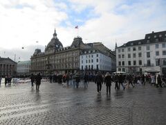 新国王夫妻とマルグレーテ女王が通る場所。