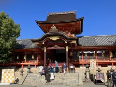 石清水八幡宮で、お参りを・・
現社殿は1634年徳川家光公の造営によるもので、重要文化財に指定されています。
