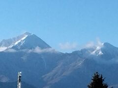 すっかり天気回復　左が常念岳