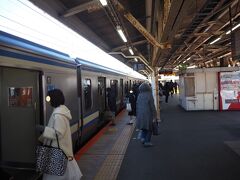 1月17日11時過ぎ
横須賀線に乗って鎌倉駅にやって来ました。