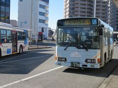 焼津市自主運行バス「ユリカモメ」でさかなセンターへ