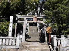 ●湯前神社

しばらく歩いていくと、温泉街らしい名前の「湯前（ゆぜん）神社」が鎮座していますので、こちらにもお参りを。