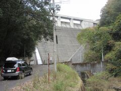 「安富ダム」から「菅生ダム」にやって来ました
「安富ダム」から「菅生ダム」は県道で16km程の道のり