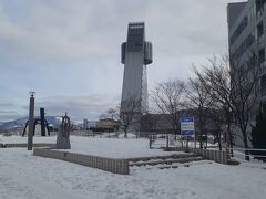 　青森ラブリッジの先には「青い海公園」がありました。
　青森駅付近の海沿いに位置する公園です。