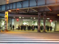 8:00過ぎに　チェックアウトします
東京まで　一駅だから
電車に乗らずに　歩く事にします
