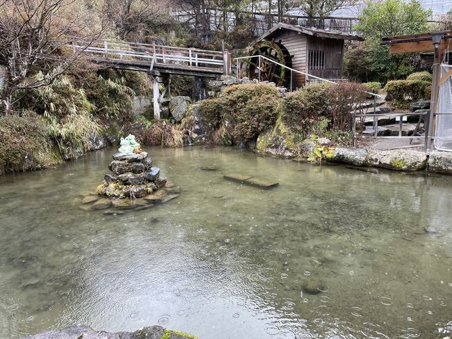 下呂温泉合掌村　順路に従って進みます