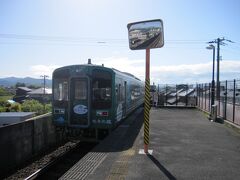 8時07分、ごめん・なはり線に入って1駅目の後免町駅で下車します。
なお、乗車した列車は種別こそ「快速」でしたが、高知駅から後免町駅までは各駅に停車しました。