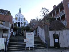 大浦天主堂到着。入場料は1000円で、現金のみ。