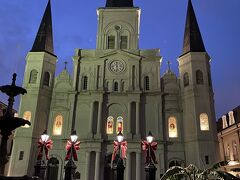 ジャクソンスクエア(Jackson Square)にあるセント・ルイス大聖堂(St. Louis Cathedral)。壮観な美しさです。