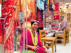 シャカリ・バザール