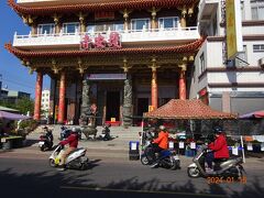 護安寺。
ここはあっさりとお参り。
交通量が多い。
台湾のバイクは怖い！
