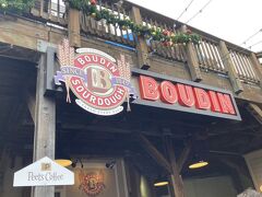 クラムチャウダーの有名店「Boudin Bakery Cafe」へ。

Boudin Bakery Cafe
Pier 39, Beach St Space 5-Q, San Francisco, CA 94133