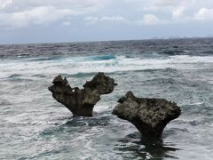 頑張って走ったよ～古宇利島のハートロック
海の色がまるで日本海並、涙
冬の沖縄をナメちゃ～いかんね
駐車場は有料でしたが、安いので〇
