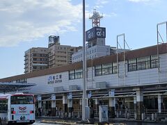 朝の松江駅。
駅構内や周辺には飲食店やお店が沢山。
そういえば昨夜も賑わっていたっけ。
