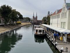 オランダ、アムステルダムと言えば運河の街、さながらな佇まい(ってオランダ行った事ないですが(汗