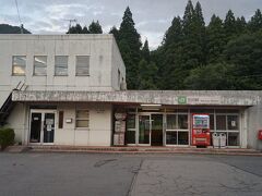 三川駅は無人駅です。