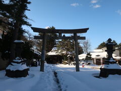 【温泉神社】に来ました。
鳴子ホテルの近くです。鳴子って坂道が多いのね。