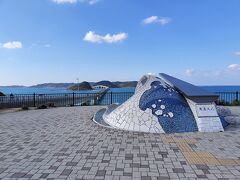 次は約40分で角島大橋へ。天気が良くて本当によかった。ここが今回の旅の最大の目的と言っても過言ではありません。車以外では行きにくい場所ですよね。