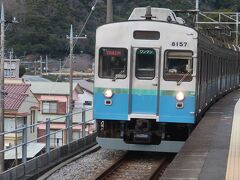 駅で小一時間待ちましたが､13時15分発の伊豆急下田行に乗って